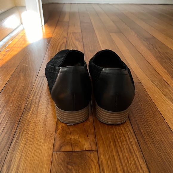 Clarks Juliet Hayes Heeled Loafers in Black - Picture 5 of 7